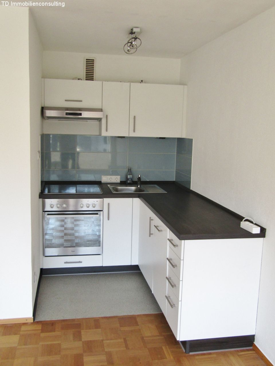 Büsingen am Hochrhein: *VERMIETET**Sonnige Balkonwohnung mit Teilrheinblick für Berufstätige oder Senioren**  Büsingen am Hochrhein: *VERMIETET**Sonnige Balkonwohnung mit Teilrheinblick für Berufstätige oder Senioren**