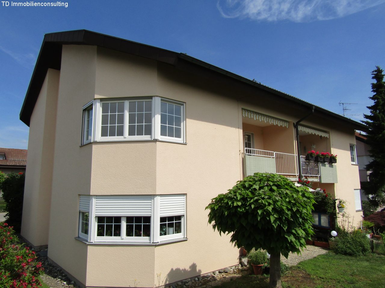 Büsingen: *+ VERKAUFT ** Sonnige 3 Zimmer ETW, mit Balkon und Garage**  Büsingen: *+ VERKAUFT ** Sonnige 3 Zimmer ETW, mit Balkon und Garage**