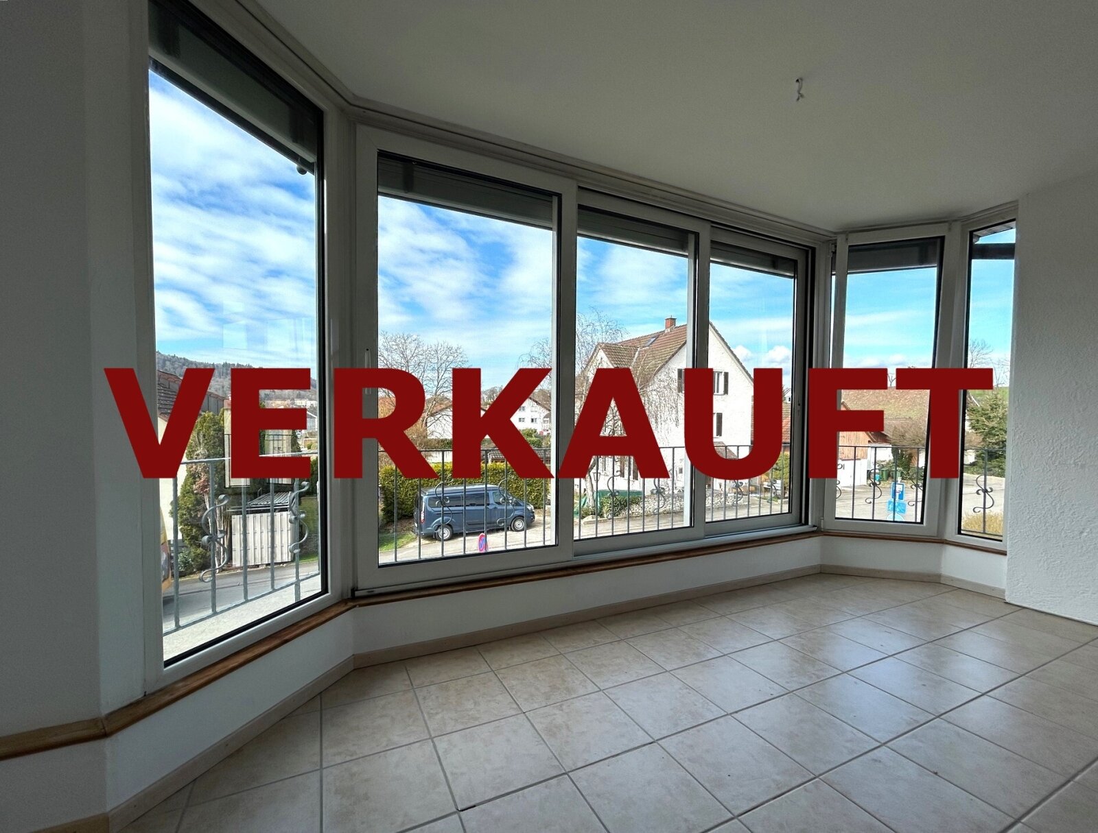 Büsingen am Hochrhein: **VERKAUFT** SONNIGE 3 Zimmerwohnung + neuem Bad, moderner EBK, WIGA, Kaminofen... 