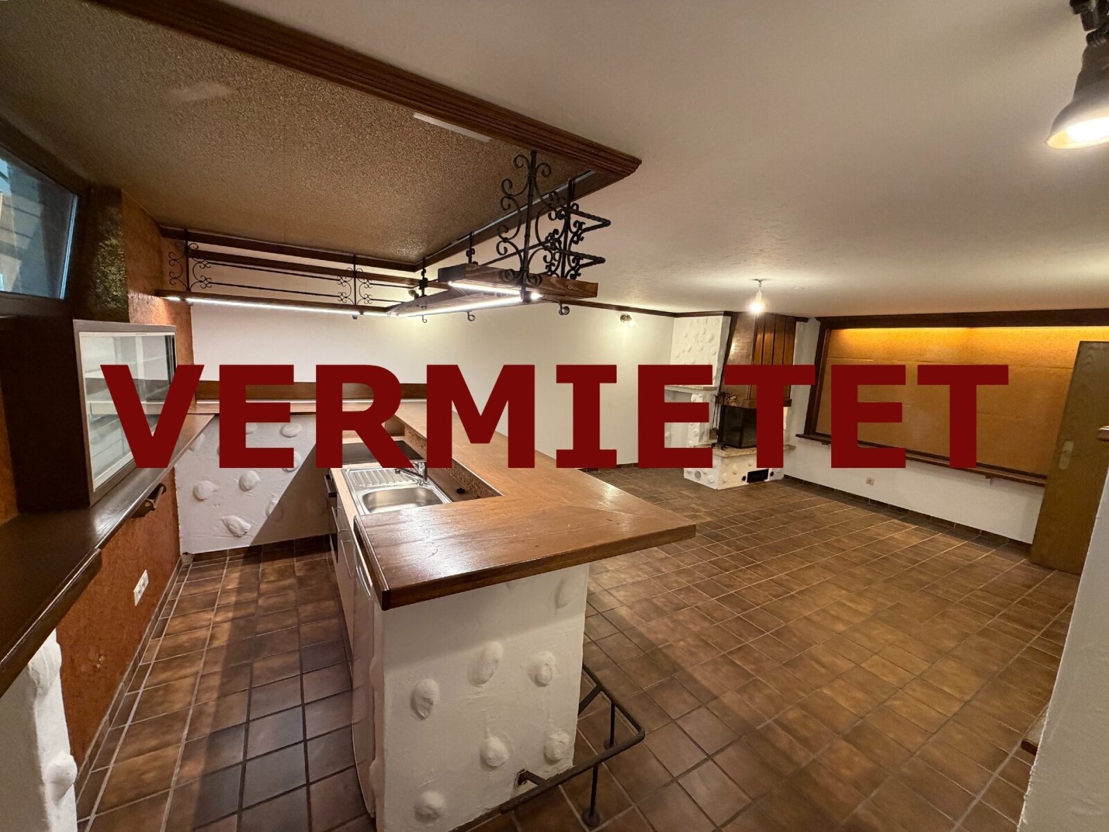 **GEWERBERÄUME mit Küche und Bad in BÜSINGEN ** **GEWERBERÄUME mit Küche und Bad in BÜSINGEN **