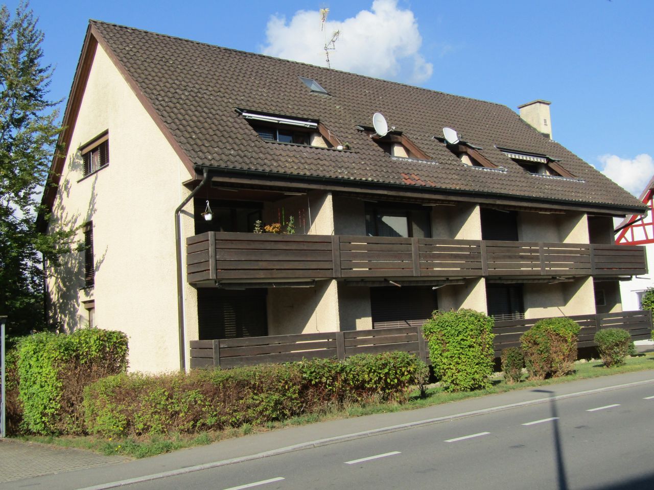 Büsingen am Hochrhein: !!VERKAUFT!! Sonnige, großzügige ETW mit Balkon und Garage!!  Büsingen am Hochrhein: !!VERKAUFT!! Sonnige, großzügige ETW mit Balkon und Garage!!
