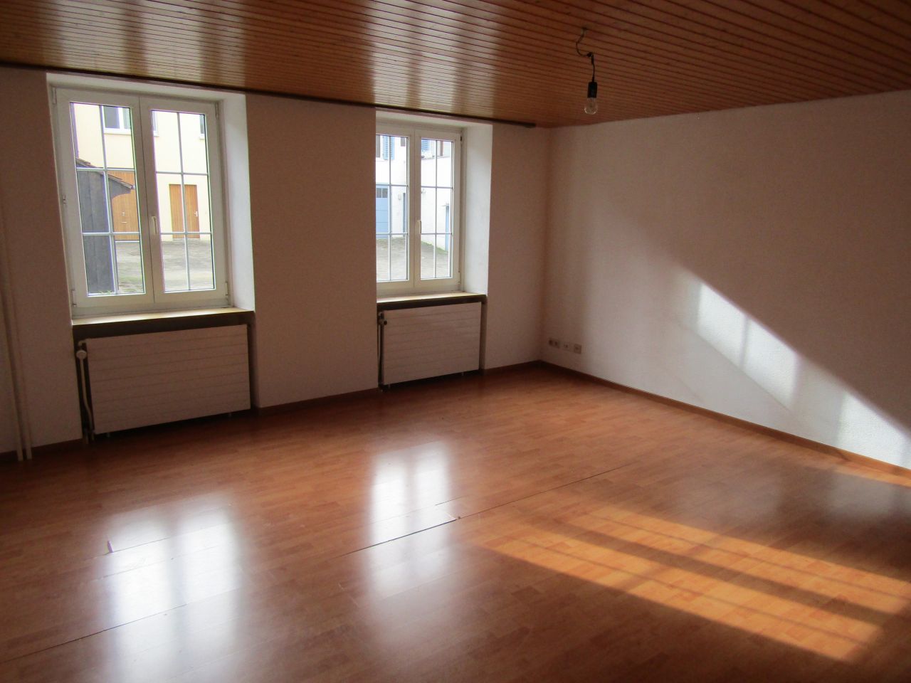 Büsingen am Hochrhein: VERMIETET!!2 Zimmerwohnung mit Balkon im Ortskern von BÜSINGEN!  Büsingen am Hochrhein: VERMIETET!!2 Zimmerwohnung mit Balkon im Ortskern von BÜSINGEN!