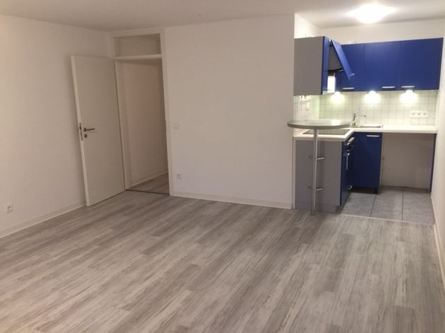 Büsingen am Hochrhein: **VERKAUFT**Balkonwohnung mit Rheinblick, komplett renoviert**  Büsingen am Hochrhein: **VERKAUFT**Balkonwohnung mit Rheinblick, komplett renoviert**