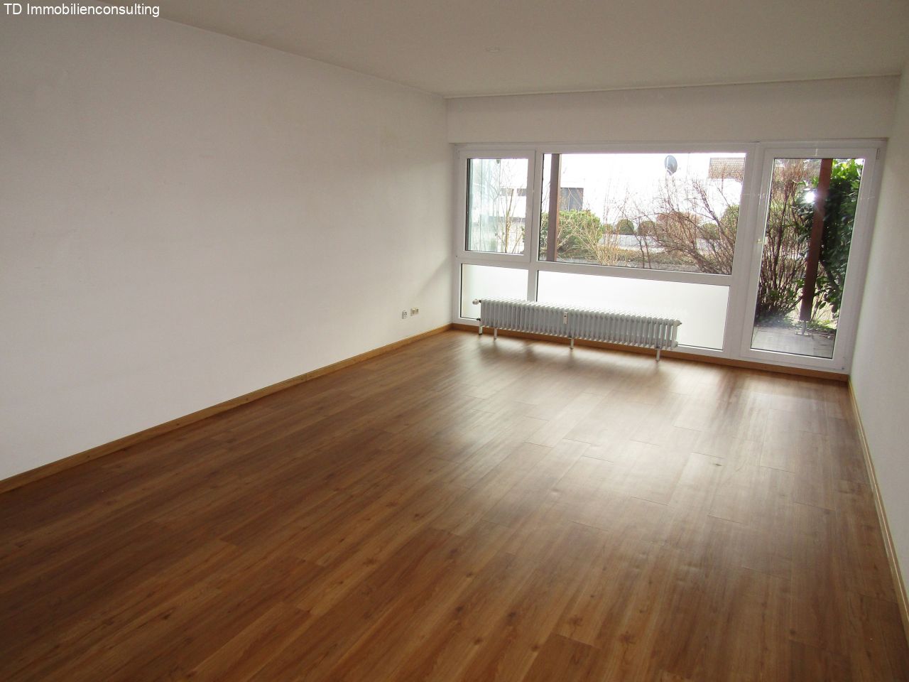 Büsingen am Hochrhein: *VERMIETET* Großzügig geschnittene 3 Zimmerwohnung mit XL Terrasse**  Büsingen am Hochrhein: *VERMIETET* Großzügig geschnittene 3 Zimmerwohnung mit XL Terrasse**