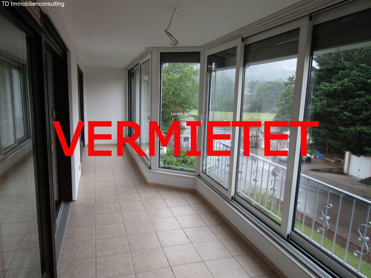 Büsingen am Hochrhein: *RESERVIERT*Sanierte Wintergartenwohnung + Teilrheinblick + neuer EBK + neuem Bad...**  Büsingen am Hochrhein: *RESERVIERT*Sanierte Wintergartenwohnung + Teilrheinblick + neuer EBK + neuem Bad...**