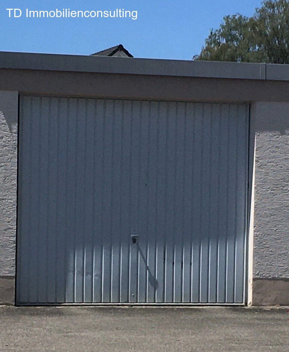 Büsingen am Hochrhein: **VERKAUFT**Eine PKW Einzelgarage haben wir noch**  Büsingen am Hochrhein: **VERKAUFT**Eine PKW Einzelgarage haben wir noch**