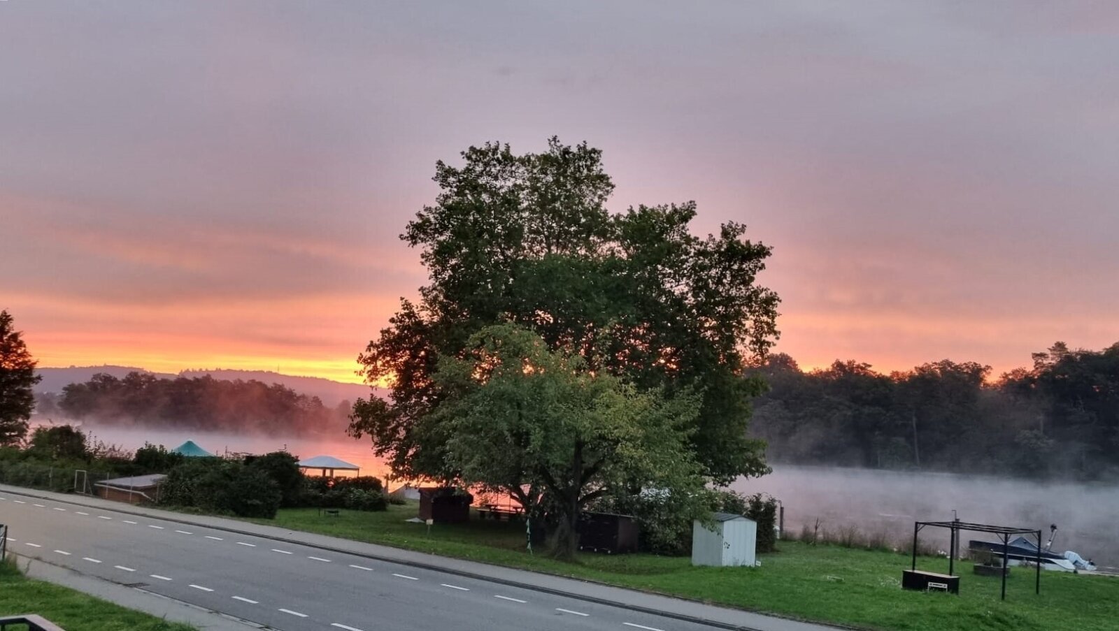 Sonnenaufgang vom Balkon aus