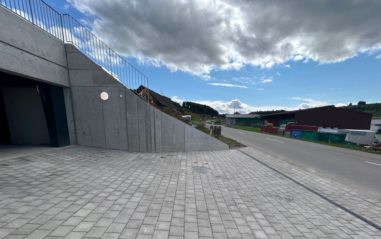 Einfahrt zur Tiefgarage