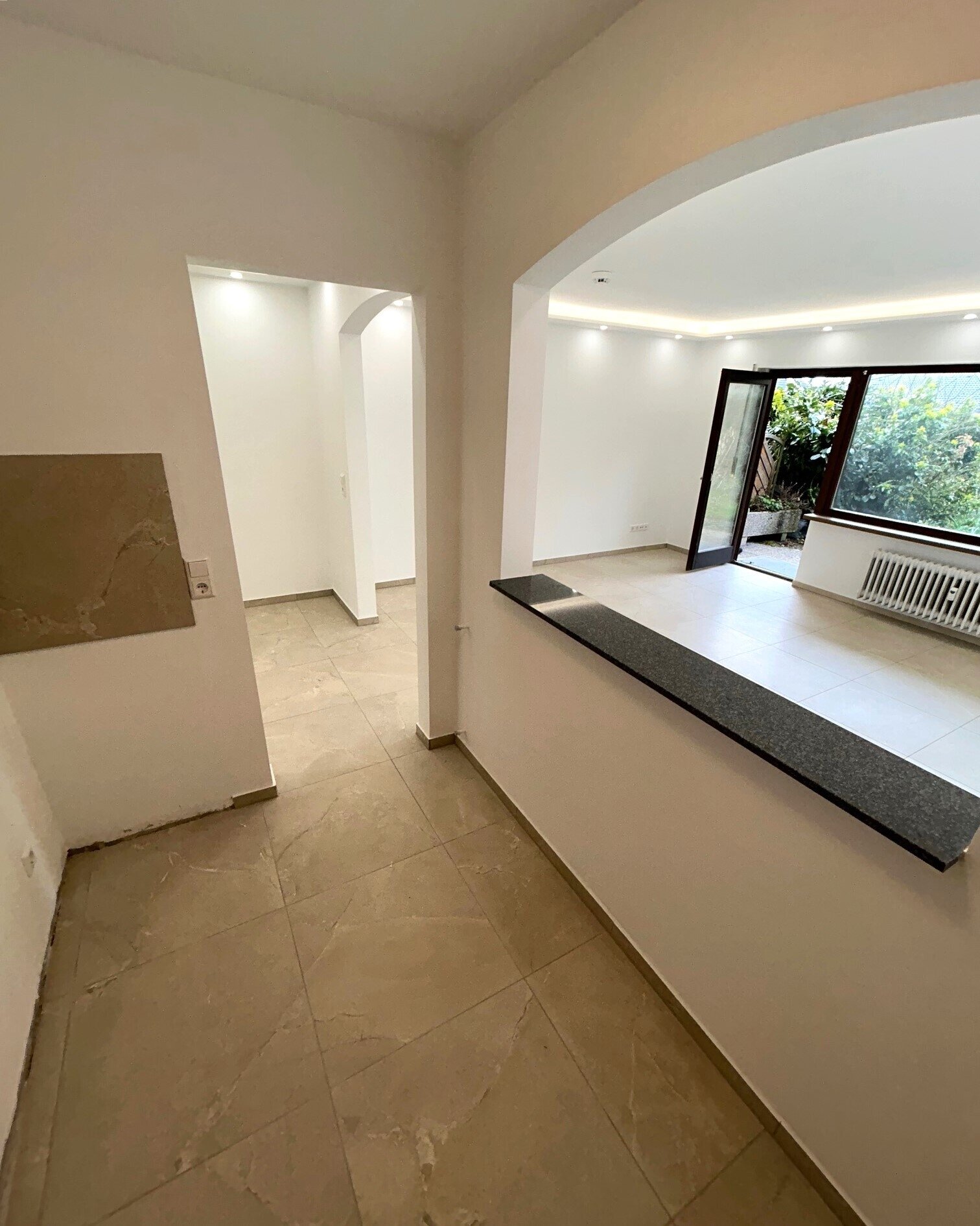 Der Durchbruch von der Küche zum Wohnzimmer