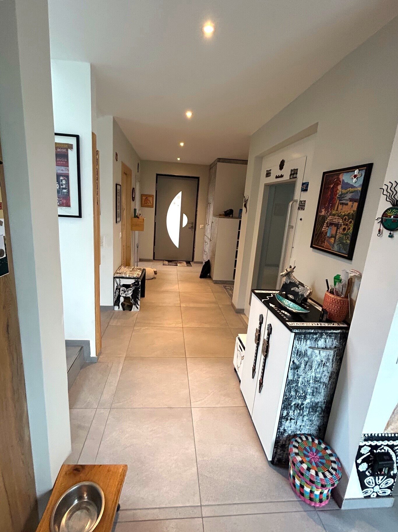 Viel Platz auch vor dem Aufzug