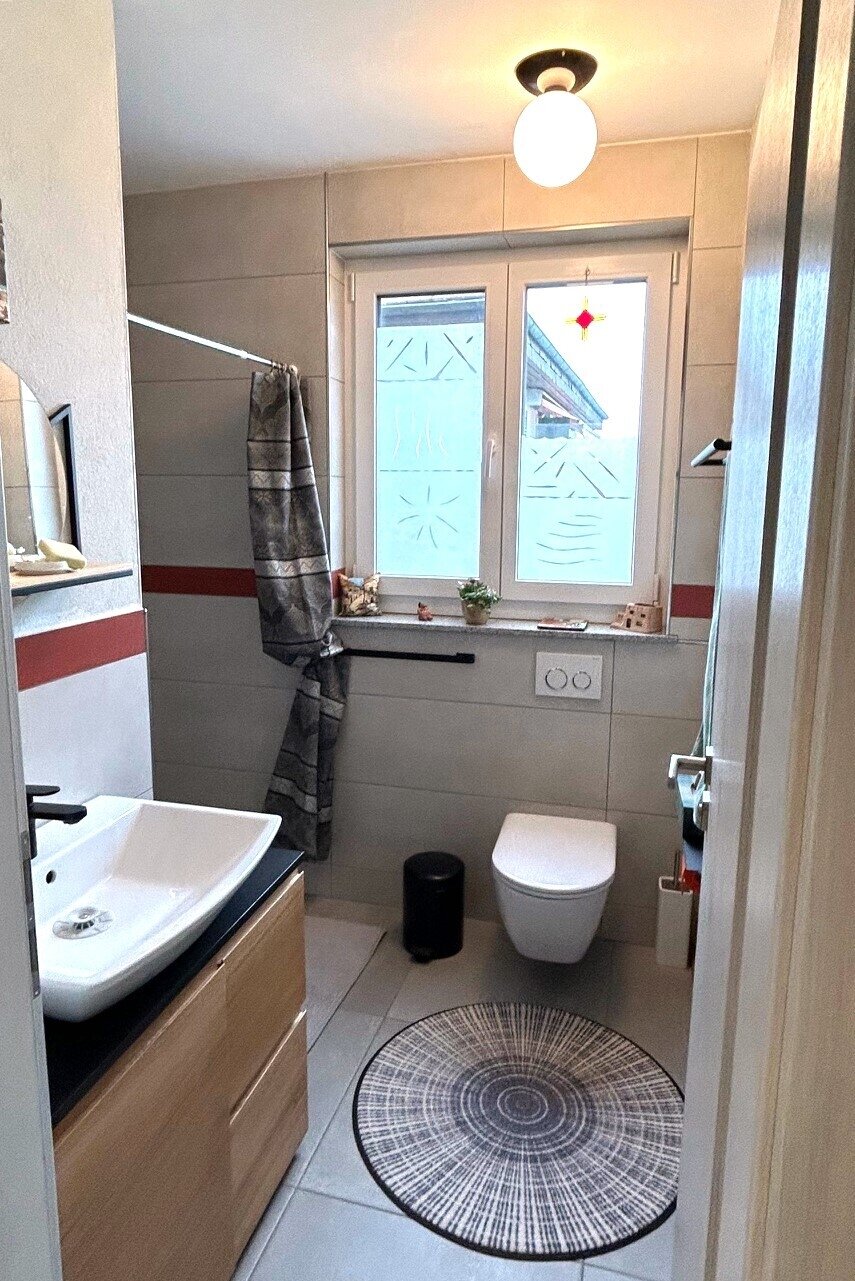 Das Bad/WC im EG Das Bad/WC im EG