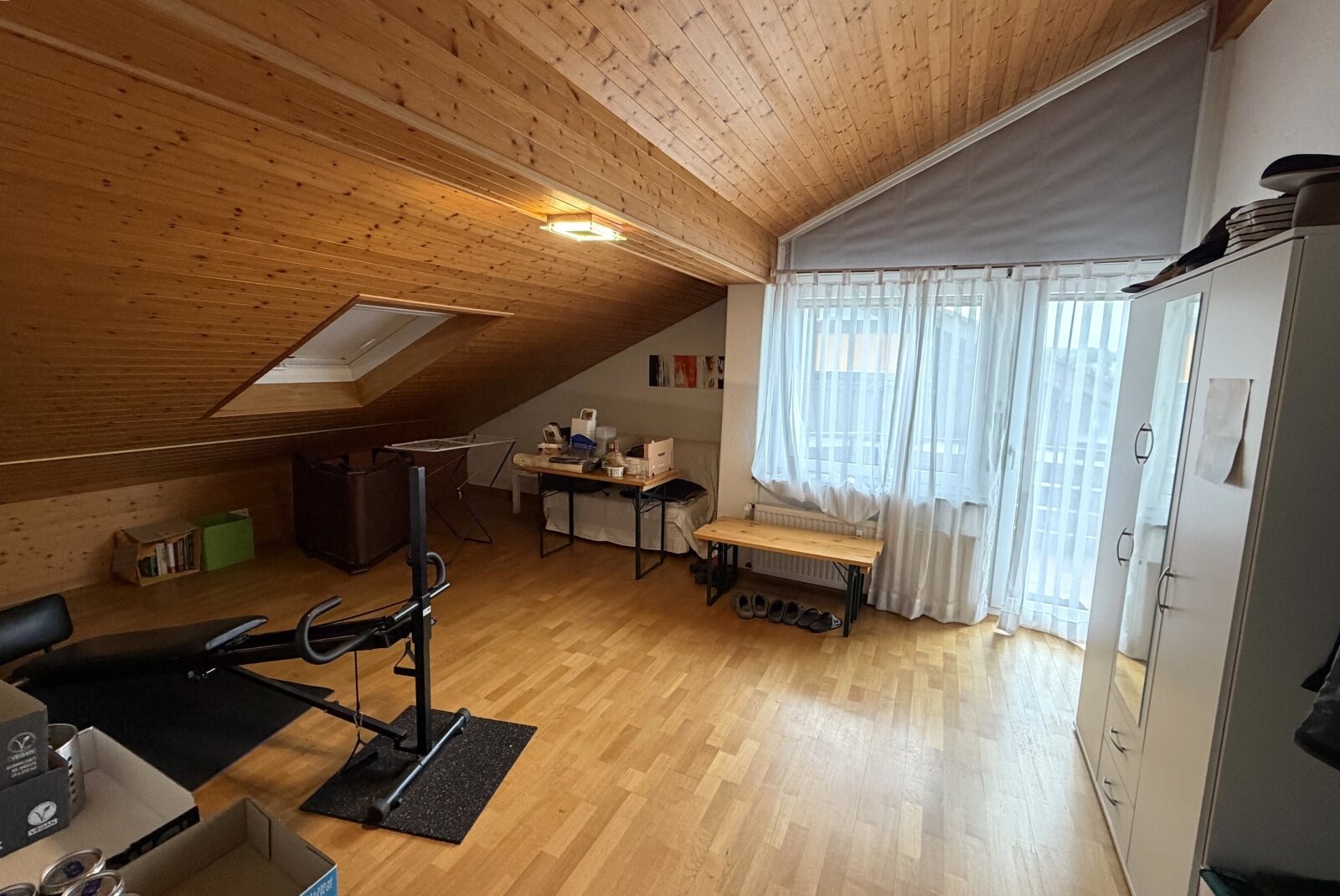 Zwei weitere Schlafzimmer jeweils mit Zwei weitere Schlafzimmer jeweils mit